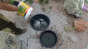 Объясняем за 1,5 минуты как сделать мини фонтан-гейзер у подножья альпийской горки бьющий из земли!