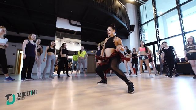 KATERINA KRASNIKOVA | REGGAETON WEEKEND VOL.2 | FRANKIE BOY FT POLAKAN смотреть онлайн