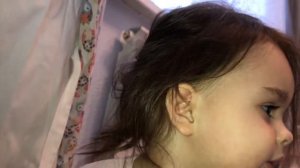 Кукла Ненуко Фамоса заболела делаем ей клизму ПОИЛЬНИКОМ))и лечим ее набором Доктор плюшева и корми