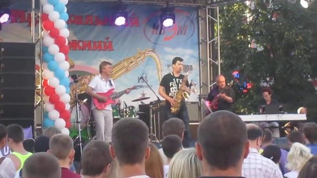 Саксофонист.Большая Покровская.Нижний Новгород