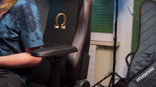 When Owane sends you some changes and says 'good luck'... смотреть онлайн