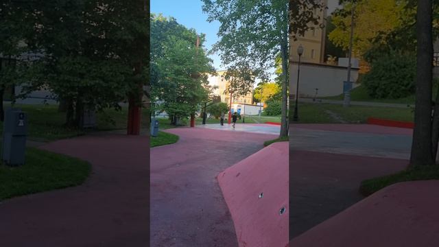 В парке Горького можно поиграть в баскетбол