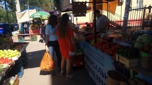 Зеленый рынок в Астрахани сегодня