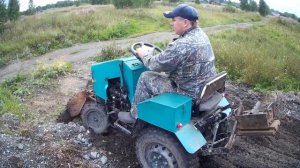 Самодельный минитрактор. Работа переднего отвала