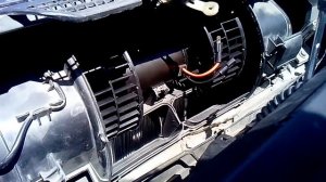 Замена моторчика печки BMW e34. Часть 3