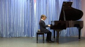 Б Савельев. Карусельные лошадки