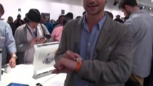 Умные часы Samsung Galaxy Gear - Montana курит в сторонке!
