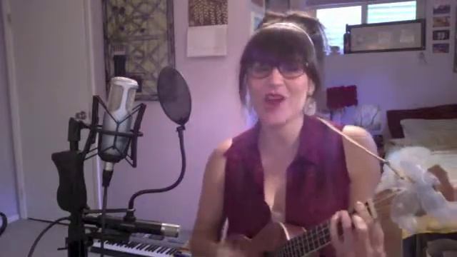 Weezer, Undone: The Sweater Song (Cover) - Daily Ukulele 254/365 смотреть онлайн