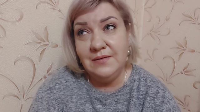ВИТАЛИК И АНГЕЛИНА У БАБУШКИ. И ВСЁ У НИХ ХОРОШО.