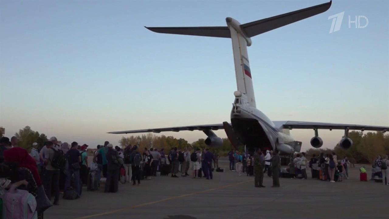 Из Судана эвакуированы более 200 граждан России и СНГ