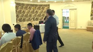 Тамада Виктор Баринов начало свадьбы первый тост.