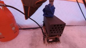 Зимния рыбалка со льда на Бутаковском заливе/Канал им. Москвы