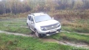 Дастер по грязи