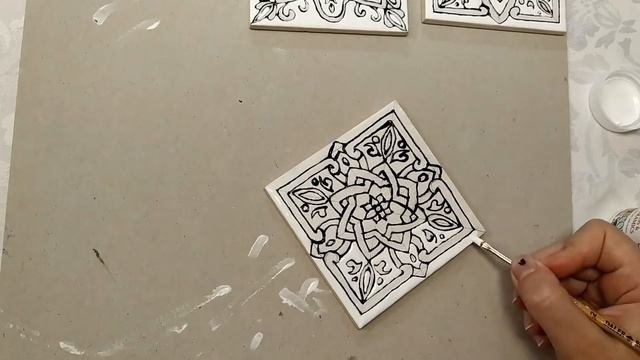 DIY | Расписываем плитку своими руками без обжига | Рисуем красками по стеклу и керамике