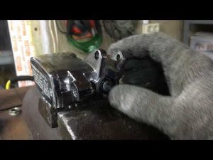 Ремонт переднего тормозного цилиндра Honda CB400