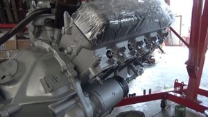 Движок ГАЗ-51 приехал на базу.