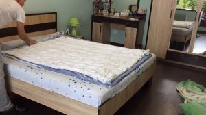 Как быстро заправить одеяло в пододеяльник