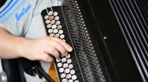 «Крутится, вертится шар голубой» Разбор песен на баяне ноты и аккорды.