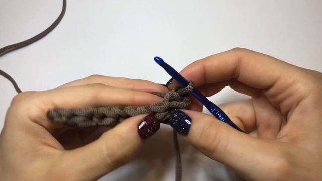 Двухсторонний плотный узор крючком. Поворотными рядами. Вязание крючком.