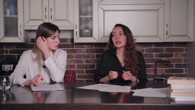 Женская конкуренция | ПРО ДЕВОЧЕК смотреть онлайн