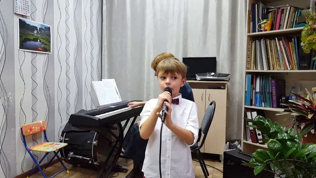 Школа музыки Светланы Ивановой. Фрайман Дима 6 лет, 2 месяца обучения, на уроке. смотреть онлайн