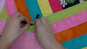 Ленивая синель. Как украсить изделия из лоскутов.