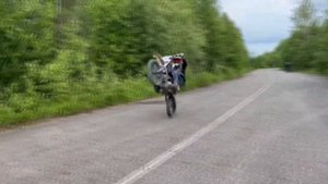 Как не надо ездить на мотоцикле (УПАЛ НА МОТОЦИКЛЕ)