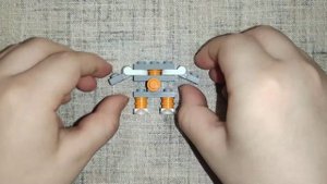 Мини трансформер из лего робот-звездолет. Mini transformer from lego robot starship.