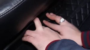 Установка 3D ковриков в салон автомобиля