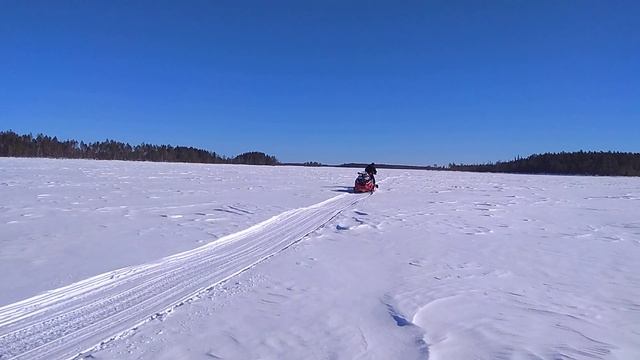 рыбалка в Карелии . Буксировка снегохода смотреть онлайн