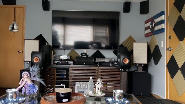 KEF LS 50 vs KLH model 3 part one of two videos ( KEF LS 50 meta) смотреть онлайн