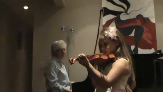 Olivia - Four pices from Little Slonik смотреть онлайн