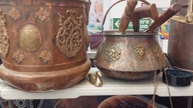 В первый раз на ЯРМАРКЕ  ВИНТАЖА и АНТИКВАРИАТА, много старинных вещей, предметов быта.