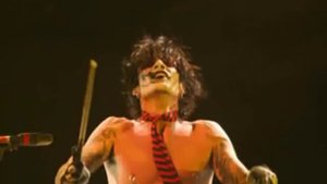 TOMMY LEE
