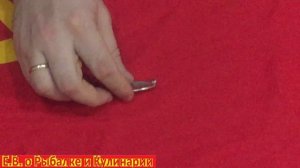 Советская блесна Серебристая.Блесна СССР Серебристая,завод Балтика,проверяем ее игру в ванной.