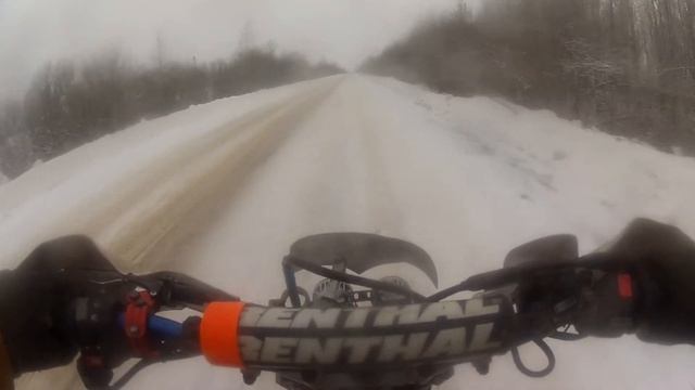 В январе на мотоцикле 180 км до Москвы смотреть онлайн