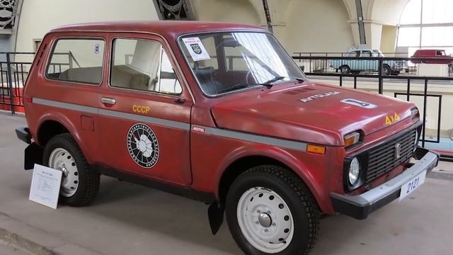 10 АВТОМОБИЛЕЙ В АНТАРКТИДЕ, ПОКОРЯВШИХ ЮЖНЫЙ ПОЛЮС!