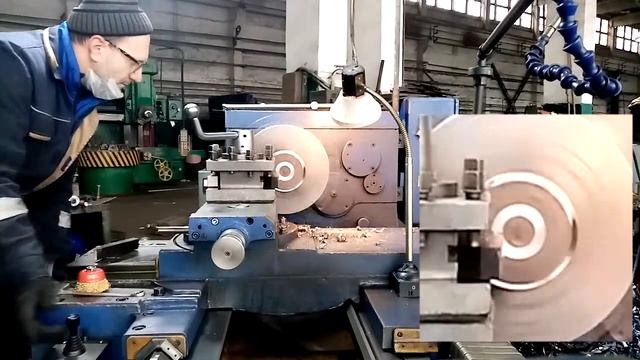 Вырезание отверстия вырезным/прорезным резцом в шайбе