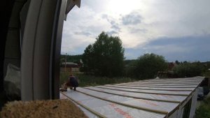контробрешётка и обрешётка. кровля .односкатная крыша.