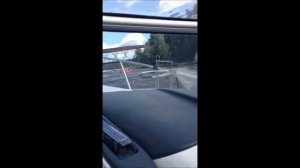 Прохождение порогов в Лосево на катере