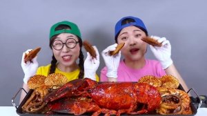 Lobster Spicy Seafood Boil DONA Mukbang
