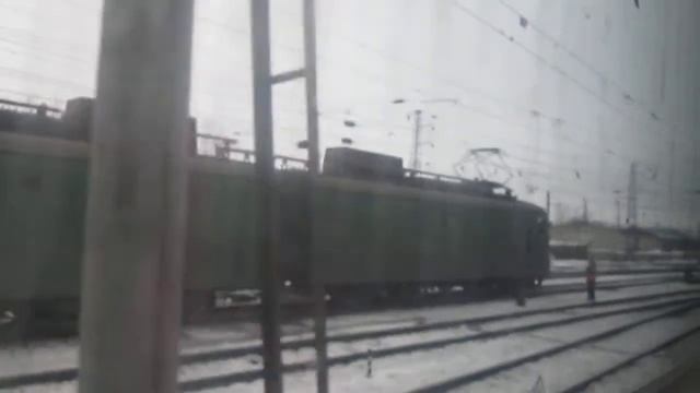 Поезд 219 Нижний Новгород-Москва. Прибытие на станцию Владимир смотреть онлайн