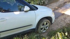 Легкое бездорожье на Skoda Yeti и спасение Нивы и Scout.