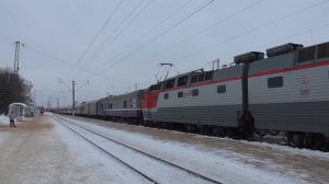 ЧС7-253 с поездом №376 Москва - Воркута отправляется со станции Александров-1