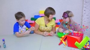 Света и Богдан ищут сюрпризы в слаймах Челлендж// Твиксики