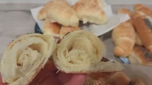 РОГАЛИКИ С МАКОМ И КУНЖУТОМ.