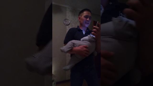 Папа убаюкивает сына дубль2 смотреть онлайн