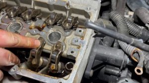 Решение проблемы со стуком двигателя Volkswagen Polo седан.