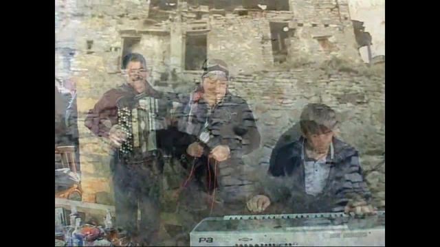 Поёт Нуржанат. Худуц-12 г смотреть онлайн