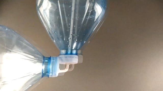 Не вечный фонтан. Работает на потенциальной энергии воды смотреть онлайн